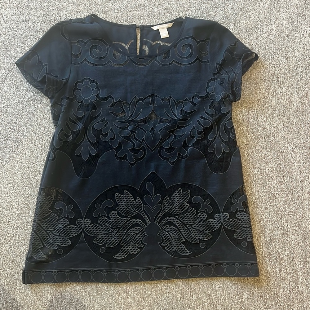 BANANA REPUBLIC TOP BLACK LACE SIZE 10